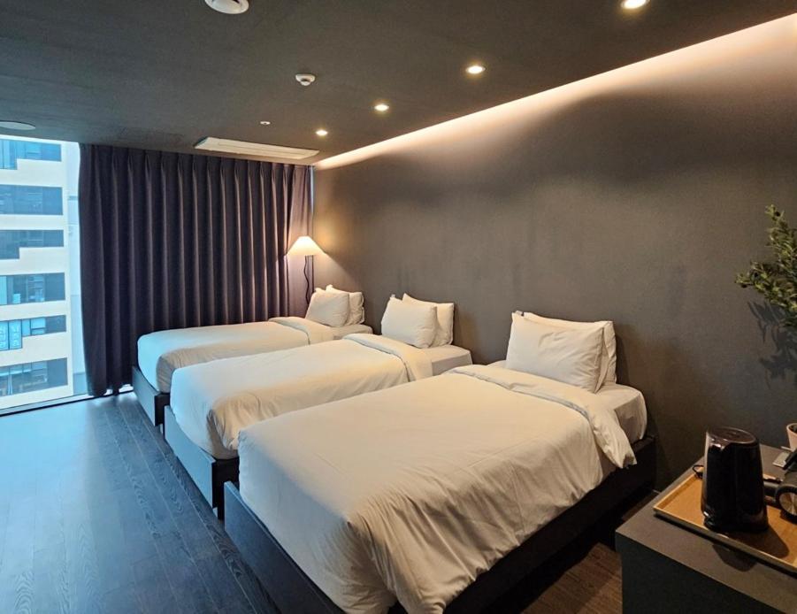 Union Hotel Seoul Bagian luar foto
